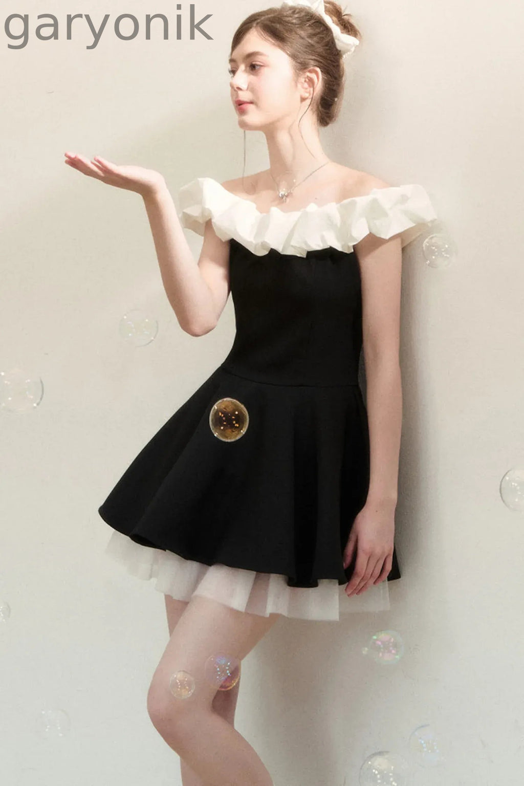 Elegant Off-Shoulder Ballet Dress