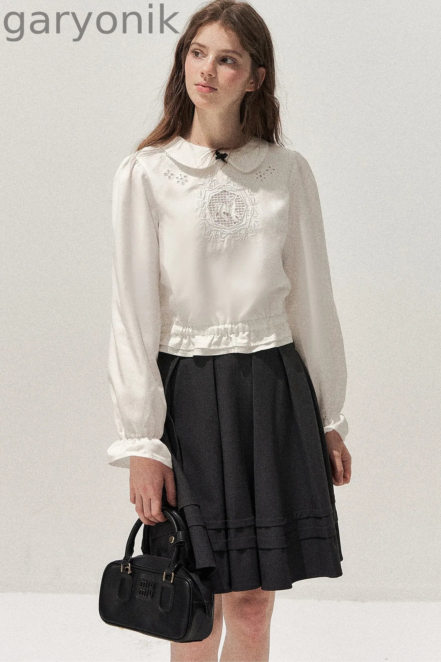 Lyocell Deer Collar Blouse