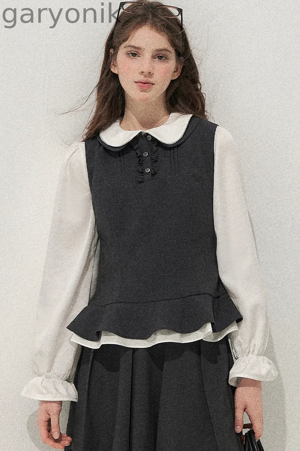 Retro Lace Hem Vest and Skirt Set-Up