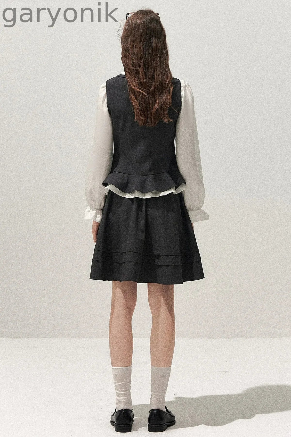 Retro Lace Hem Vest and Skirt Set-Up