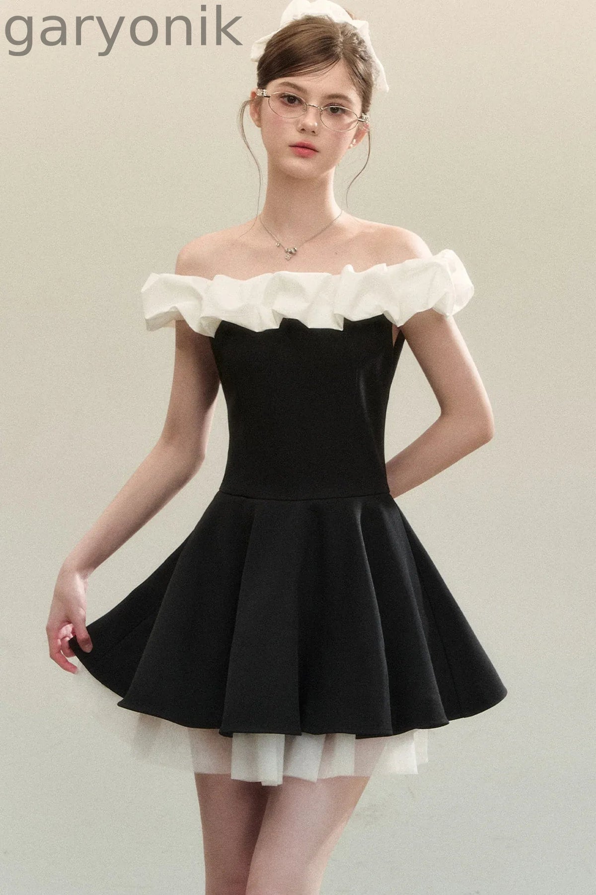 Elegant Off-Shoulder Ballet Dress