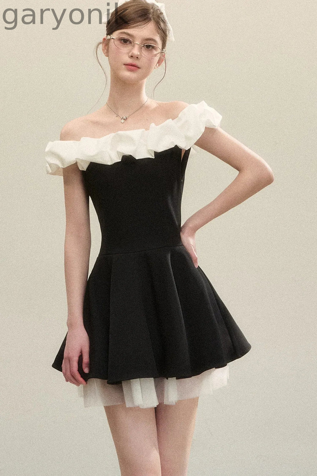 Elegant Off-Shoulder Ballet Dress