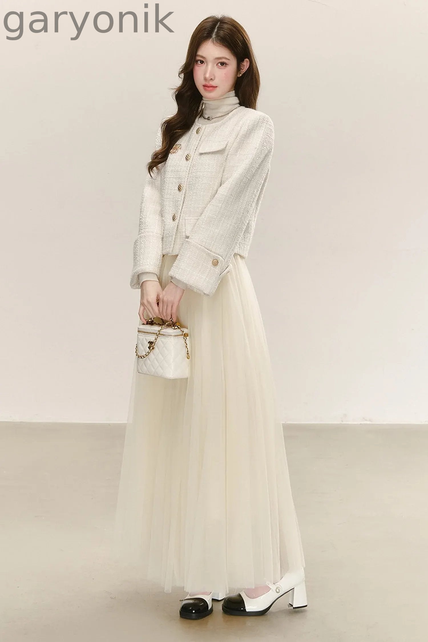 Elegant Tweed Long-Sleeve Cardigan