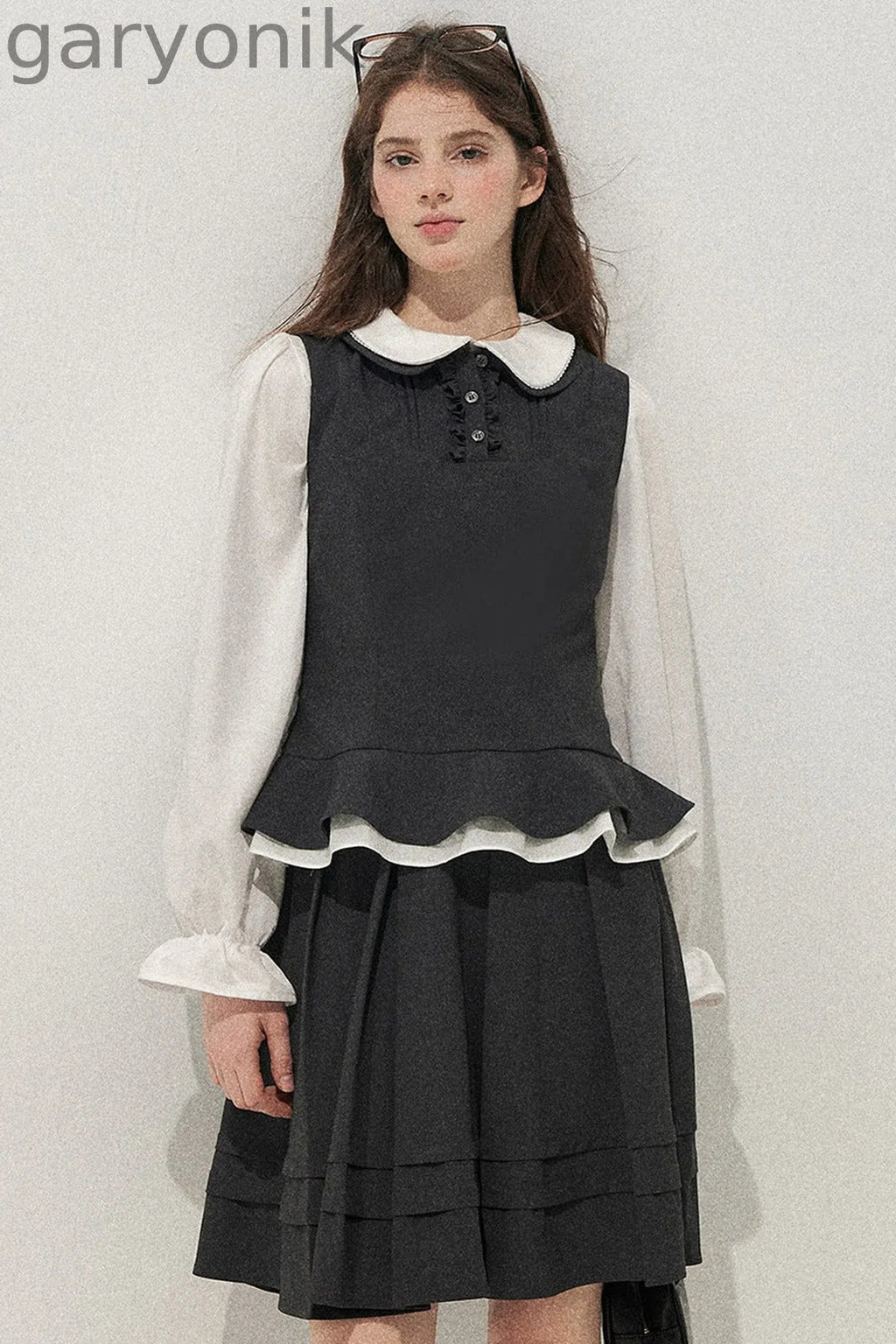 Retro Lace Hem Vest and Skirt Set-Up
