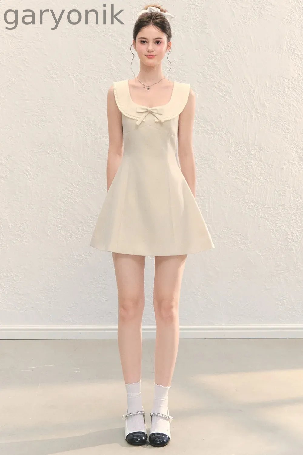U-Neck Bow Collar Sleeveless Dress