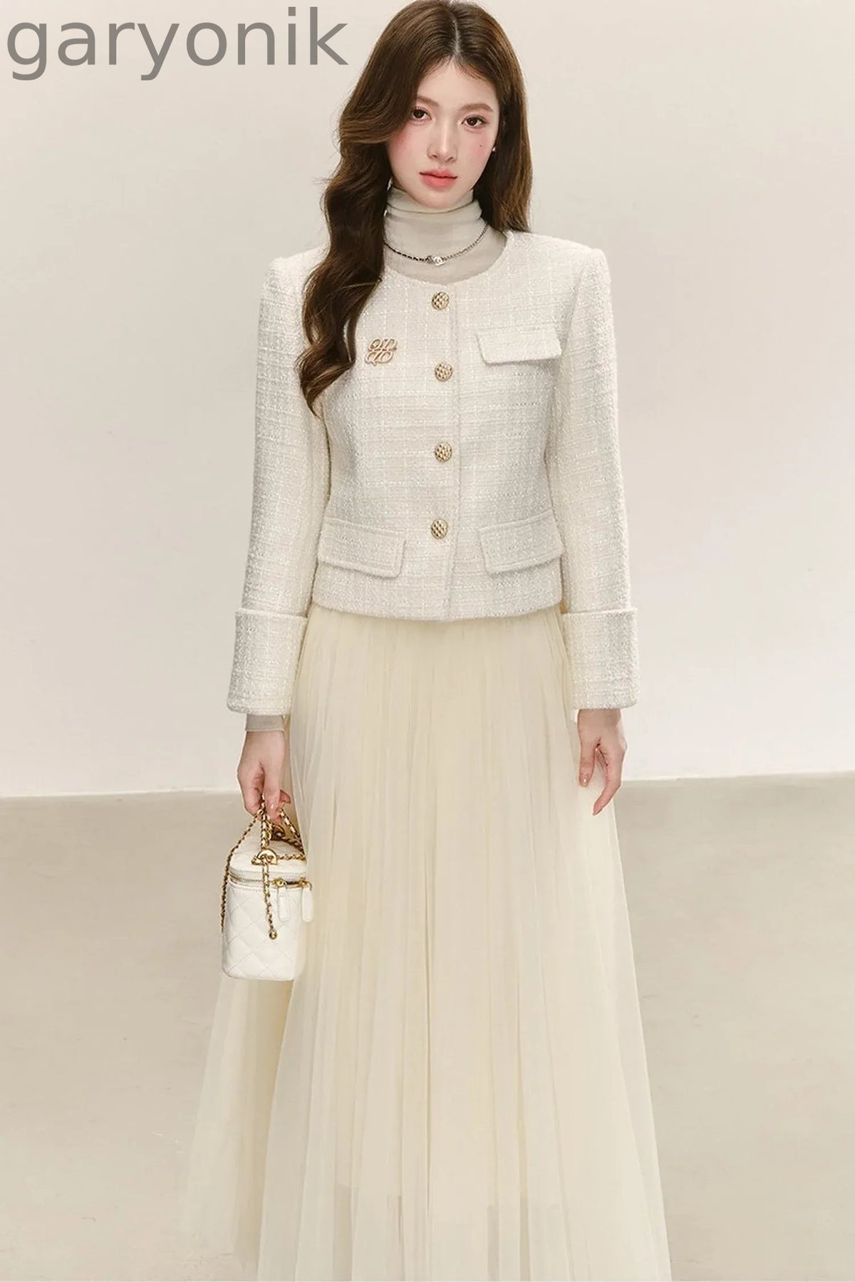 Elegant Tweed Long-Sleeve Cardigan